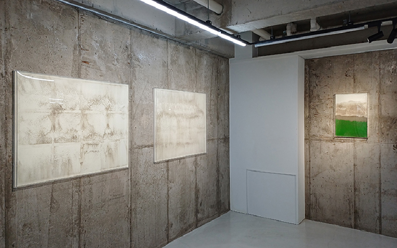 이주하는 모래 – 하진